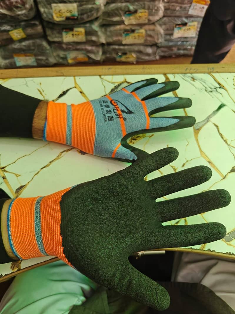 safety gloves 0