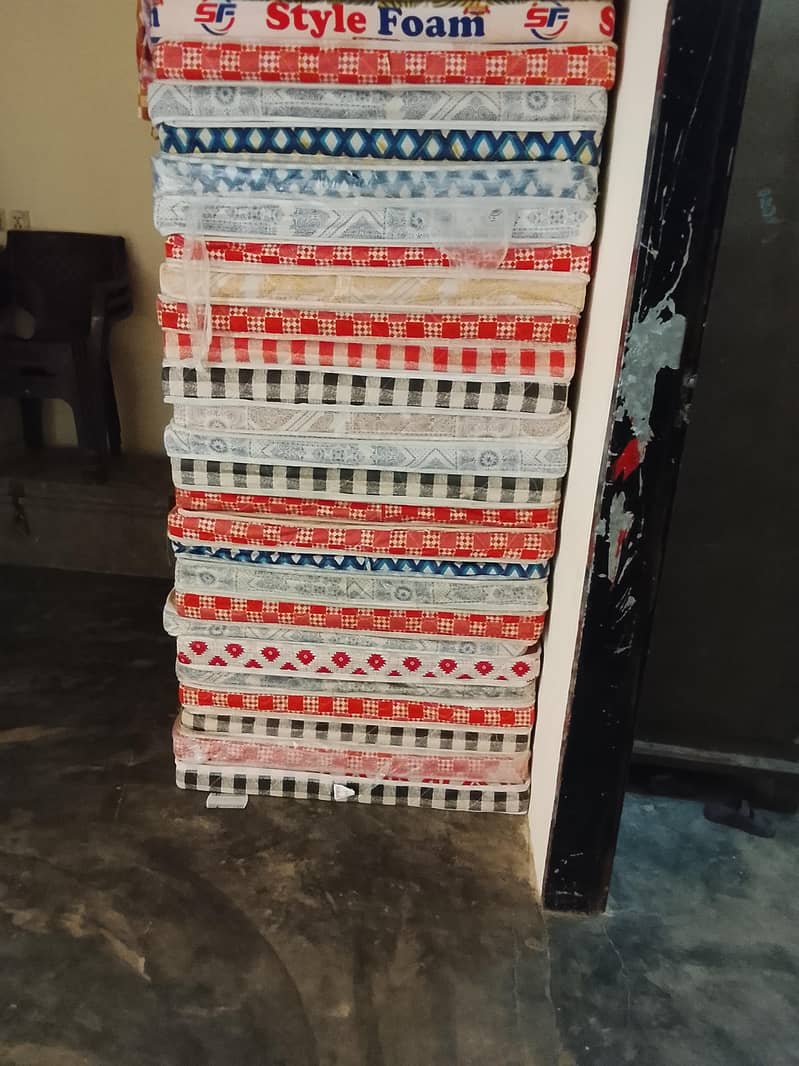 mattress 0