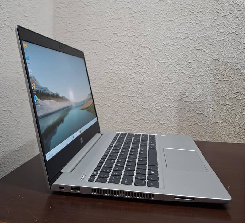 Core i5 10th Gen 1