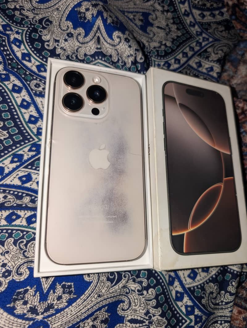 Apple iPhone 16 Pro 1