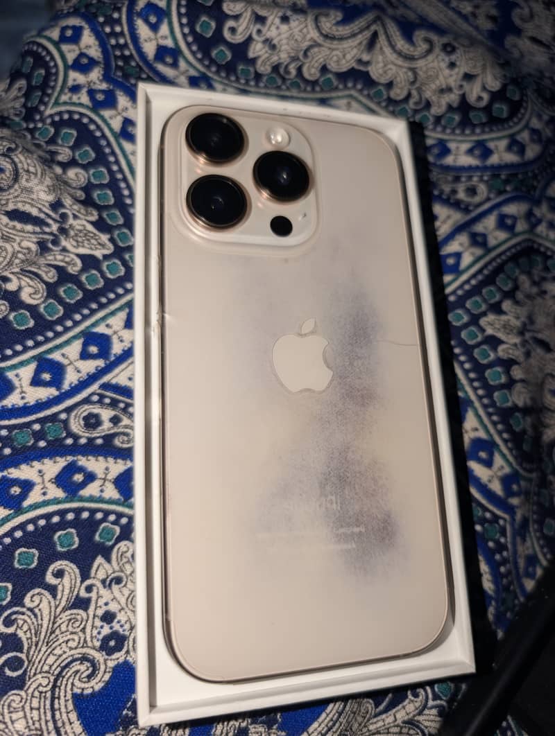 Apple iPhone 16 Pro 2