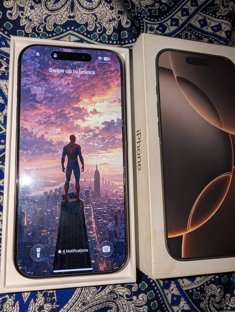 Apple iPhone 16 Pro 3