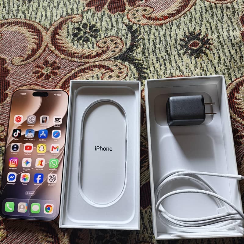 Apple iPhone 17 Pro Max 2
