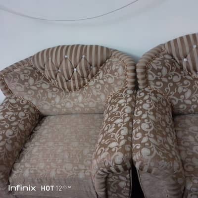 5 Seater sofa like new condition 9/10