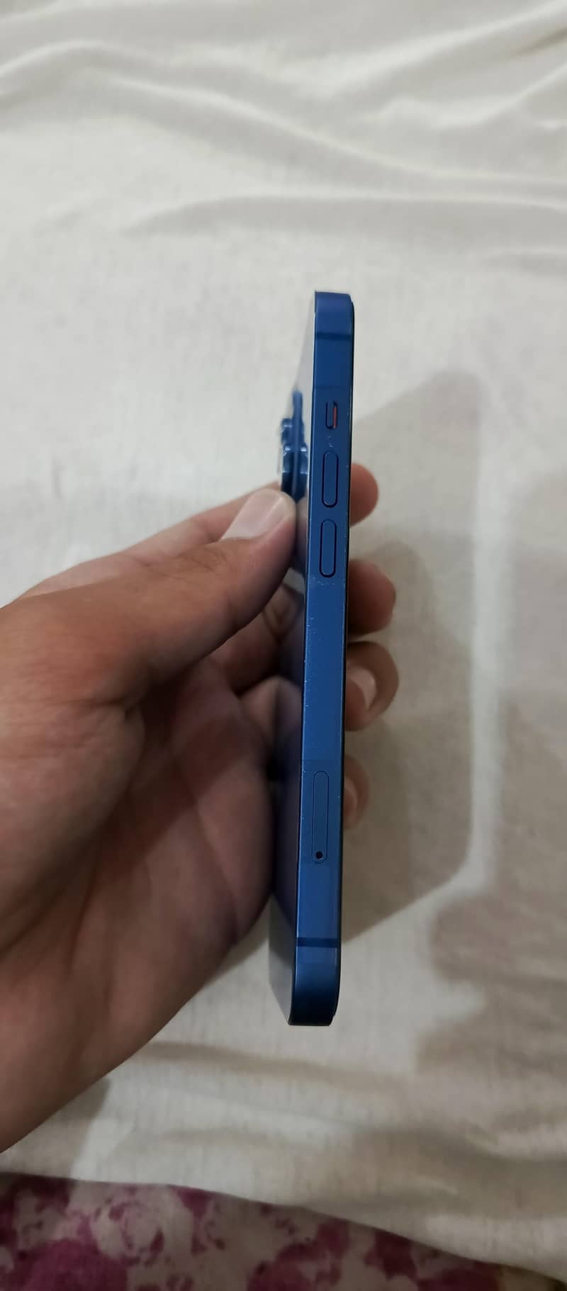 Apple iPhone 13 4