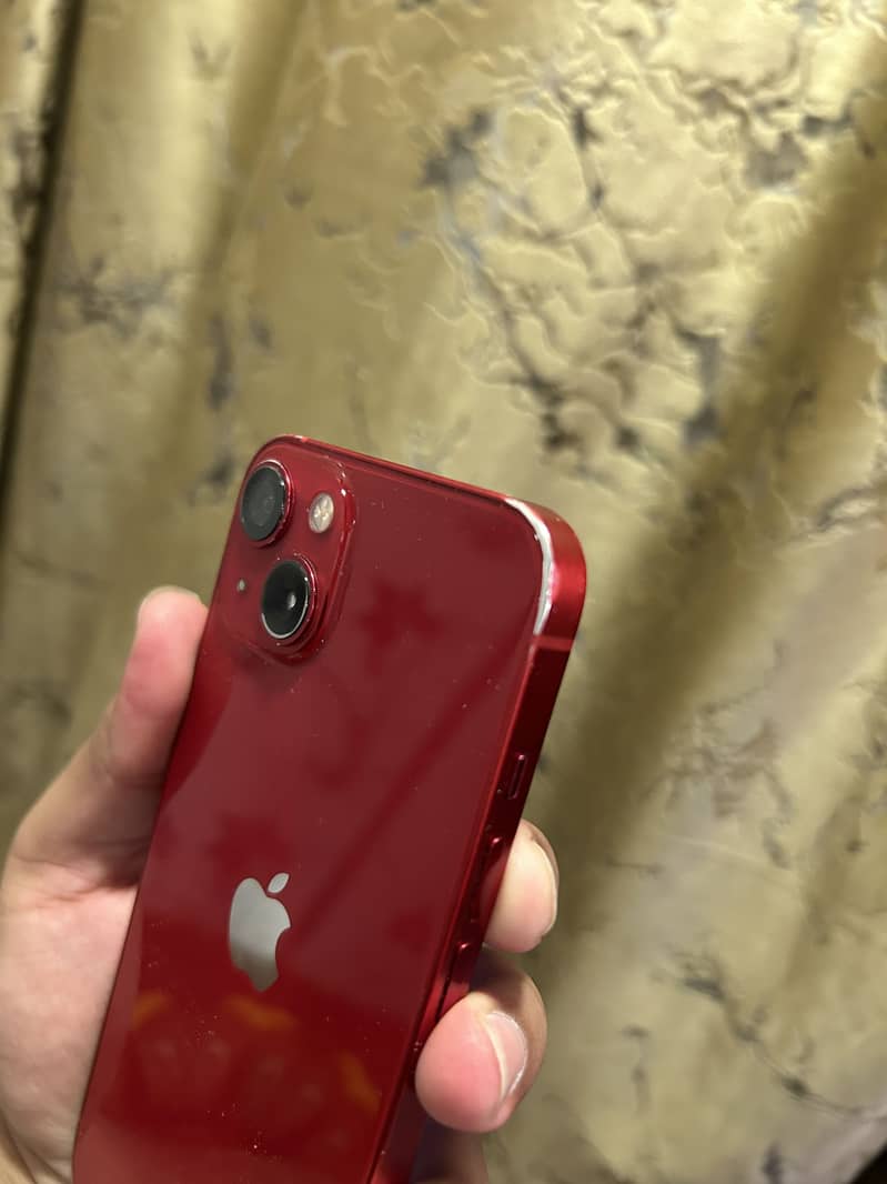 Apple iPhone 13 3