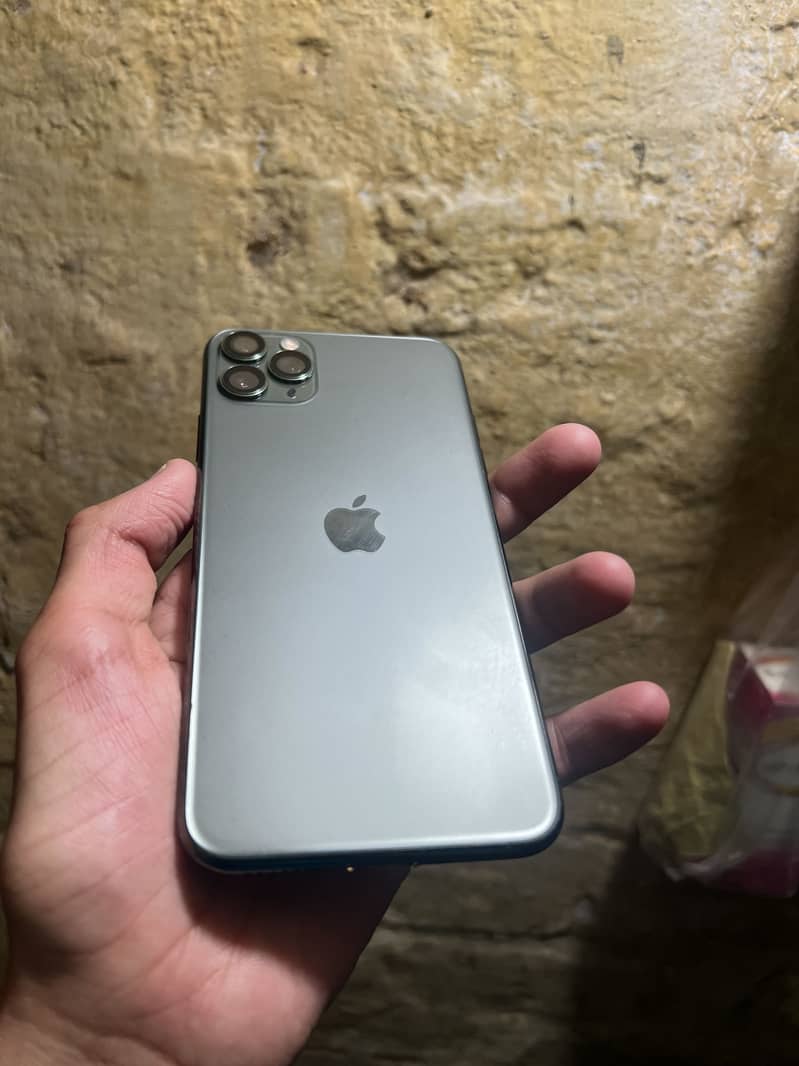 Apple iPhone 11 Pro Max 1