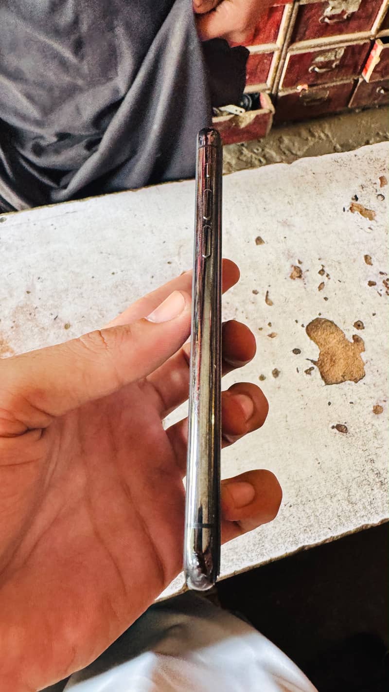 Apple iPhone 11 Pro 5