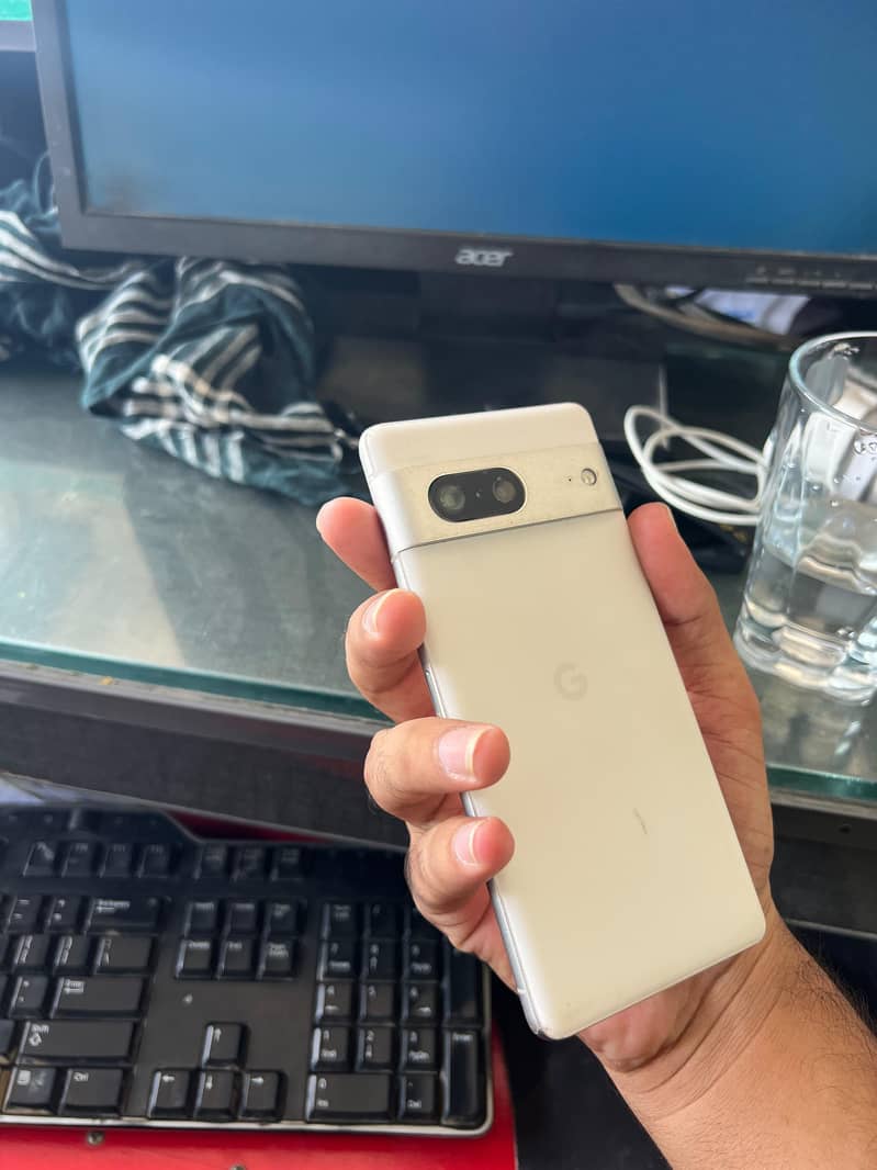 google pixel 7 4