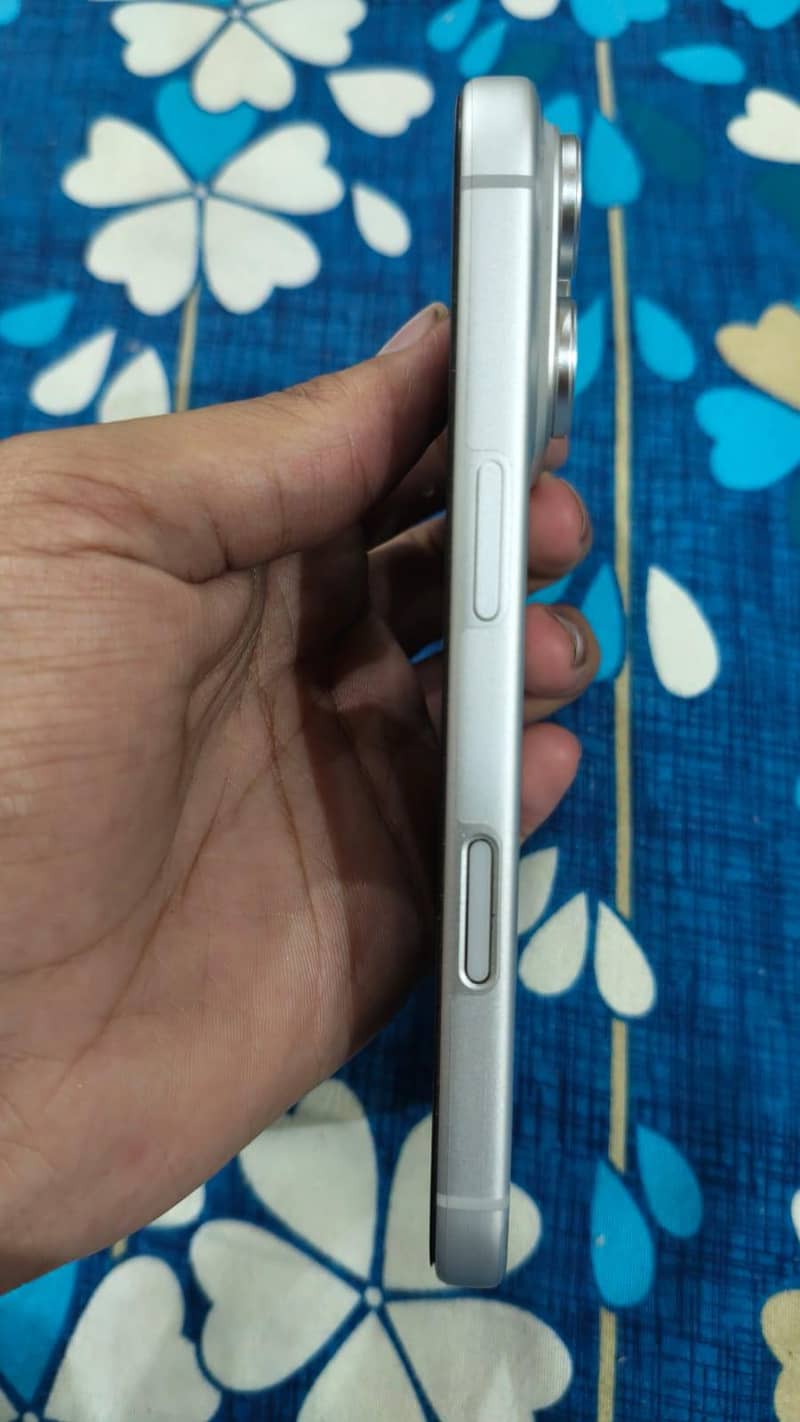 Apple iPhone 17 Pro 9