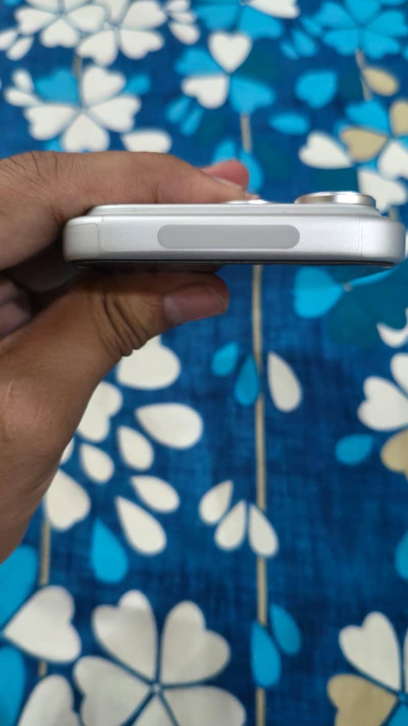 Apple iPhone 17 Pro 11