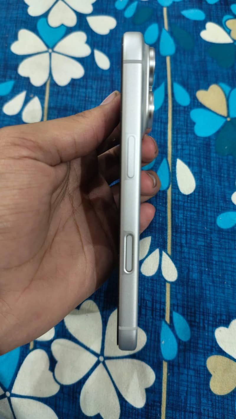 Apple iPhone 17 Pro 13