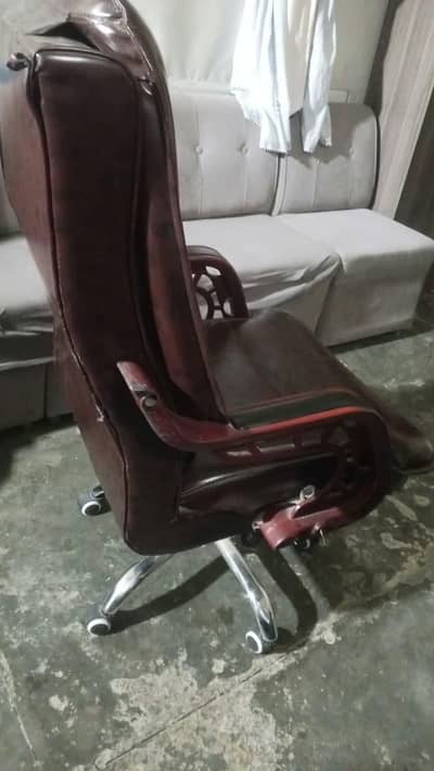 2 adat chair