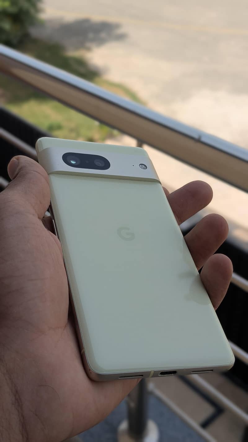 Google Pixel 7  (8/128 ]  9/10 0