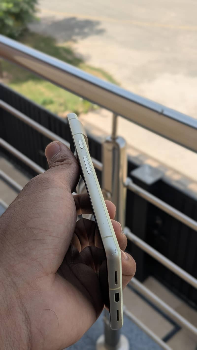 Google Pixel 7  (8/128 ]  9/10 4