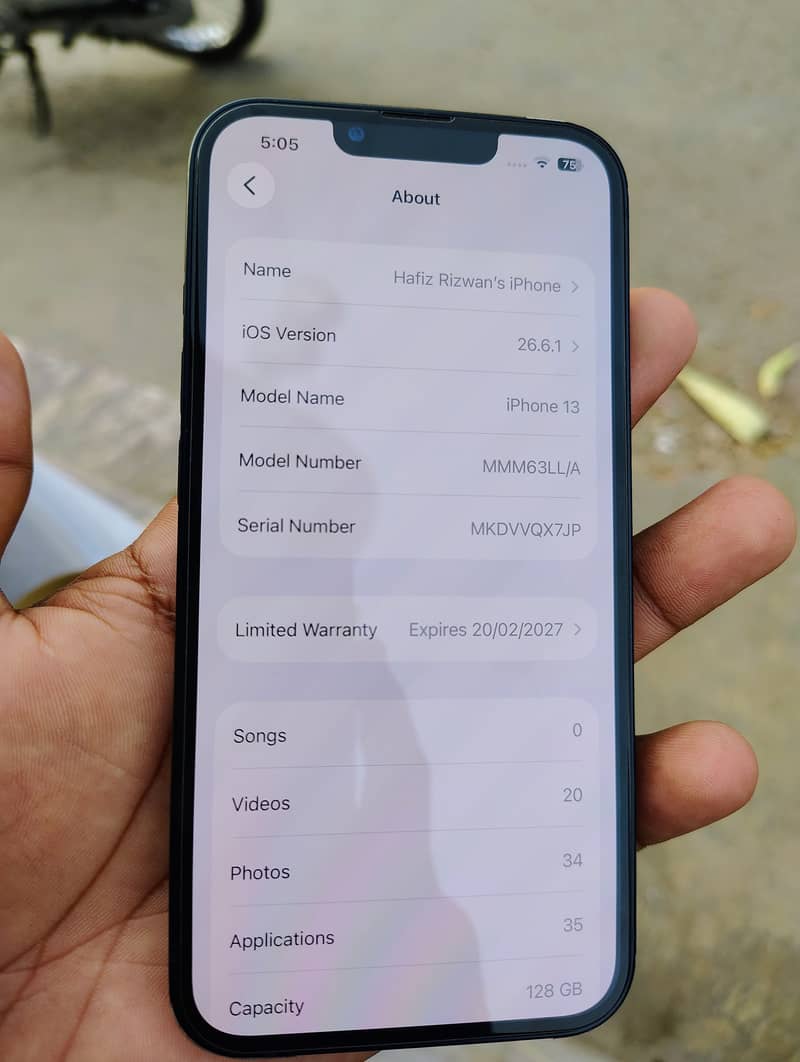 Apple iPhone 13 6