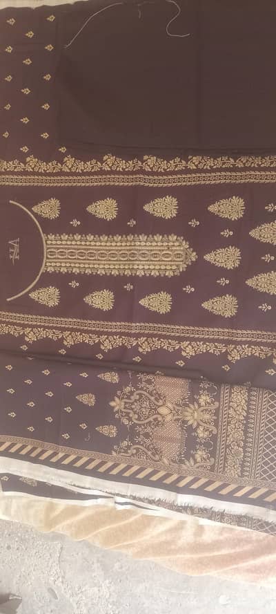 only 2 cloth available