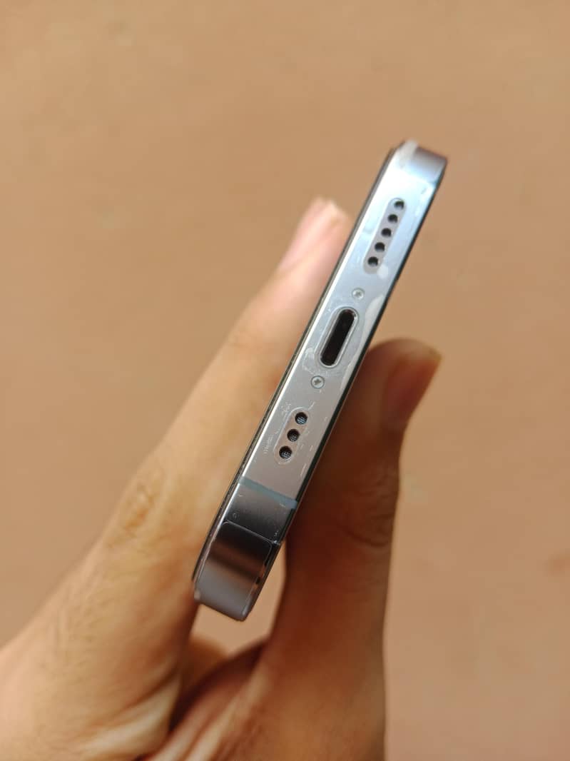 Apple iPhone 13 Pro 3