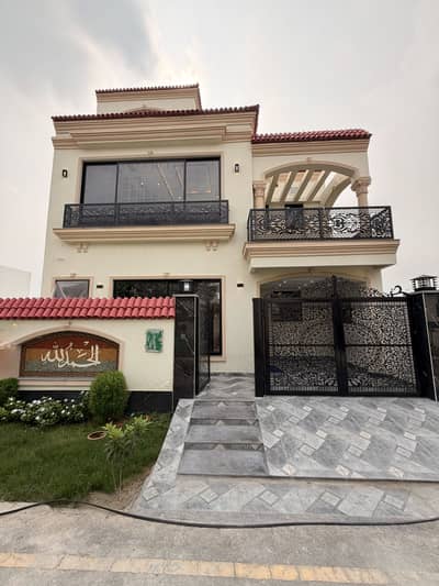 5.25 Marla Ultra Luxury House Modern Design For Sale In Bahria Orchard