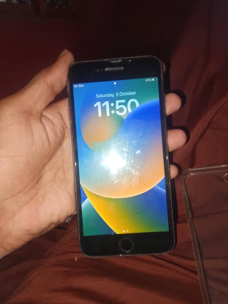 Apple iPhone 8 Plus 64GB 1