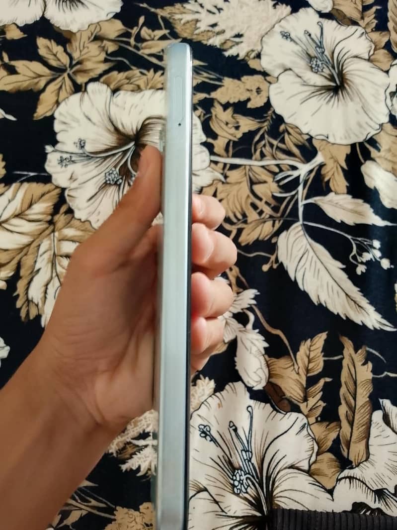 OPPO A6x 4