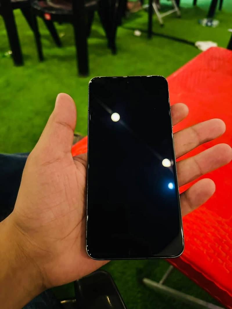 Google Pixel 8 2