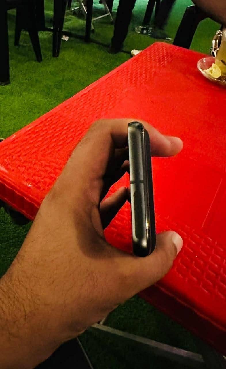 Google Pixel 8 5