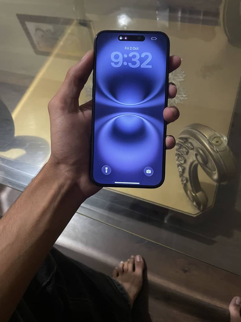 Apple iPhone 16 Plus 4