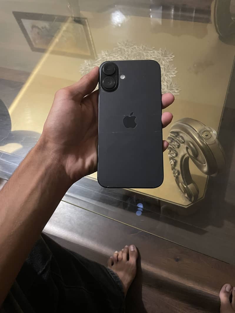 Apple iPhone 16 Plus 6