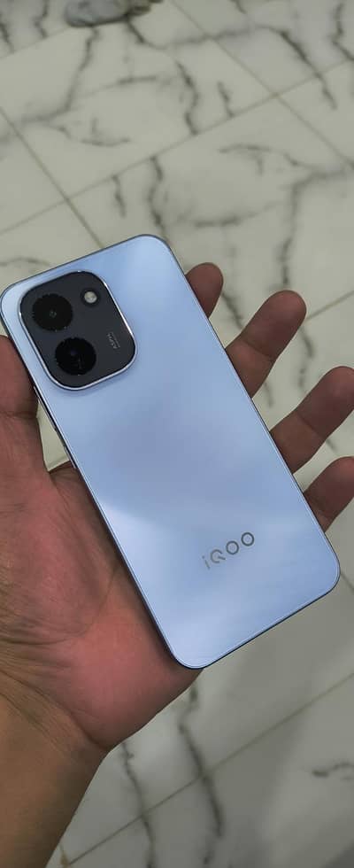 Vivo iqoo z11 9020 mah like new