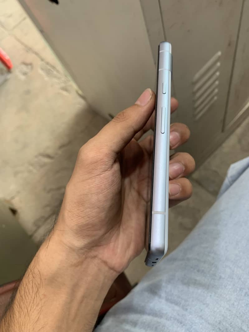 Google Pixel 7a 4