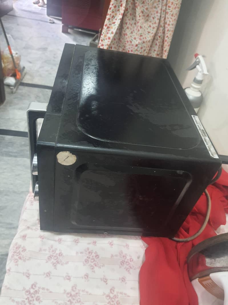 microwave oven 2