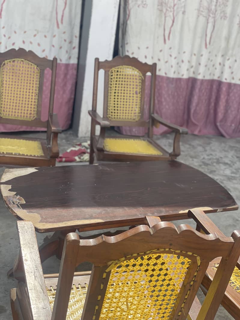 4 chairs with table 2