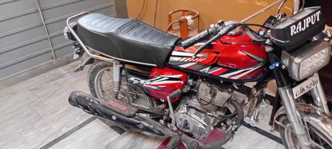 united 125