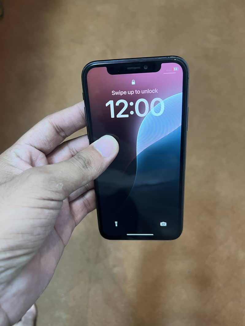 Apple iPhone XS 3