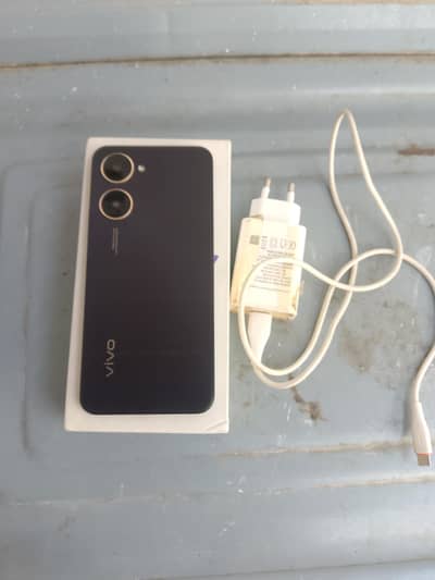 Vivo V03t with complete box for sale