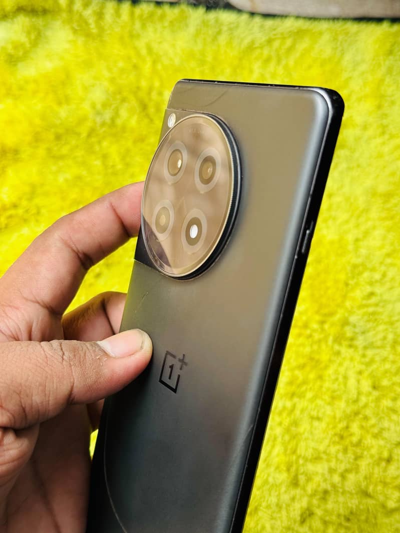 One Plus 12R 1