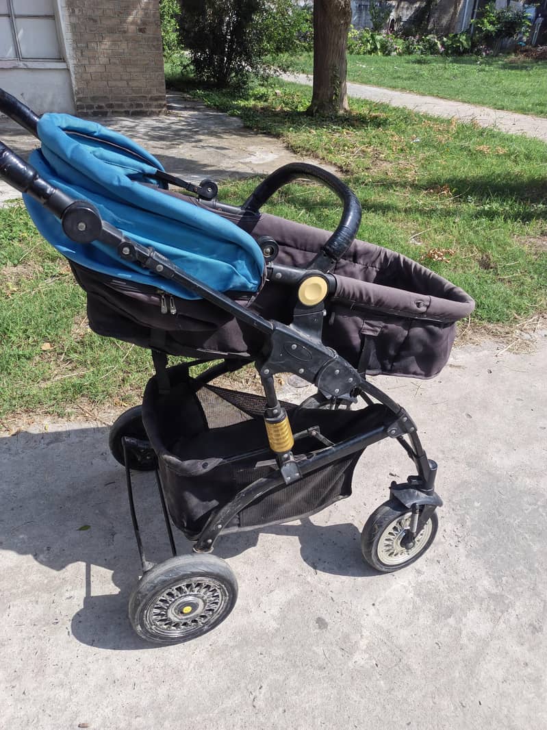 Stroller 0