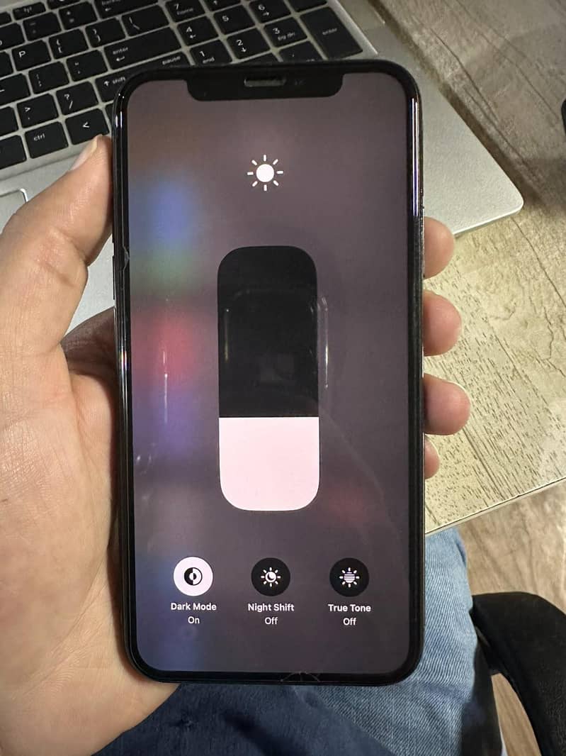 Apple iPhone XS 4