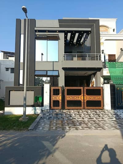 5 Marla Luxury House For Sale Bahria Nasheman, Lahore