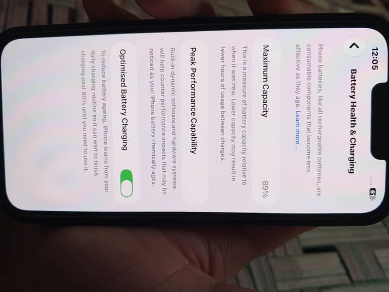 Apple iPhone 13 4