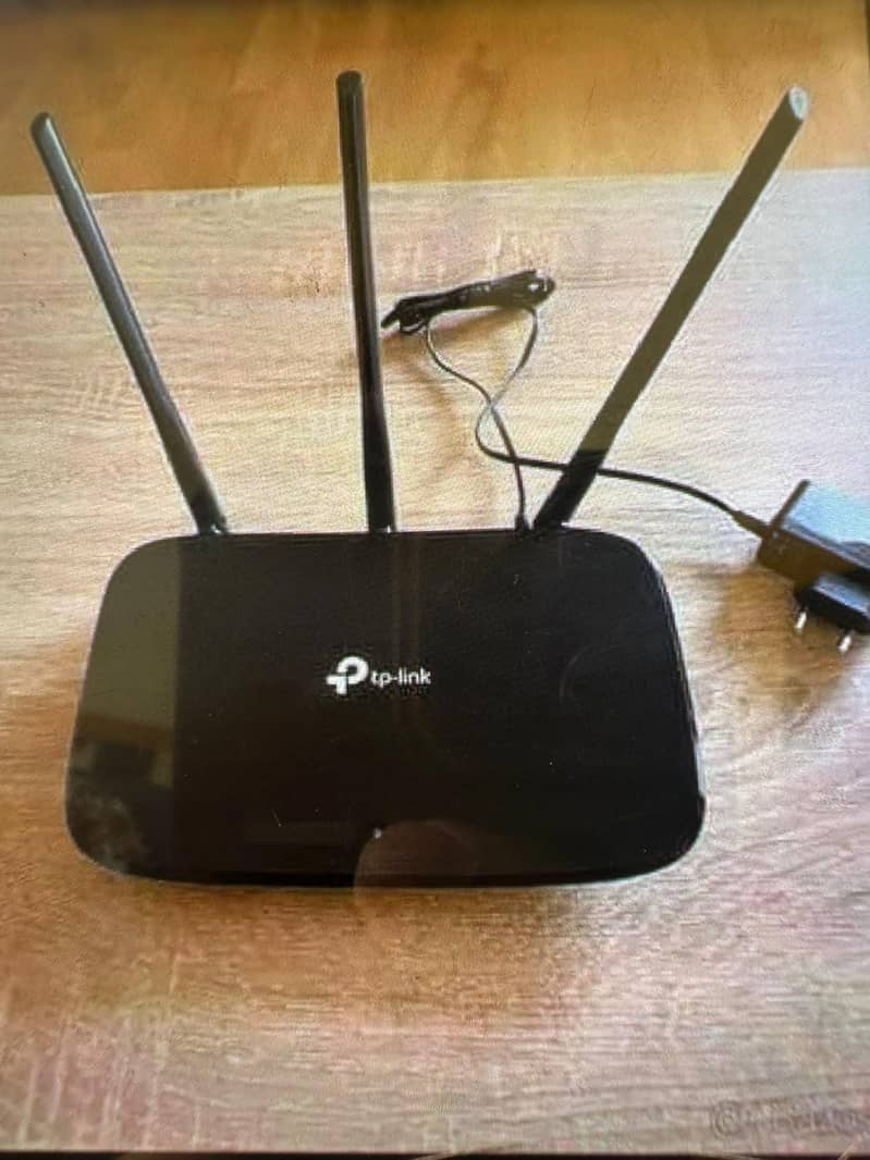 TP-LINK Router 2