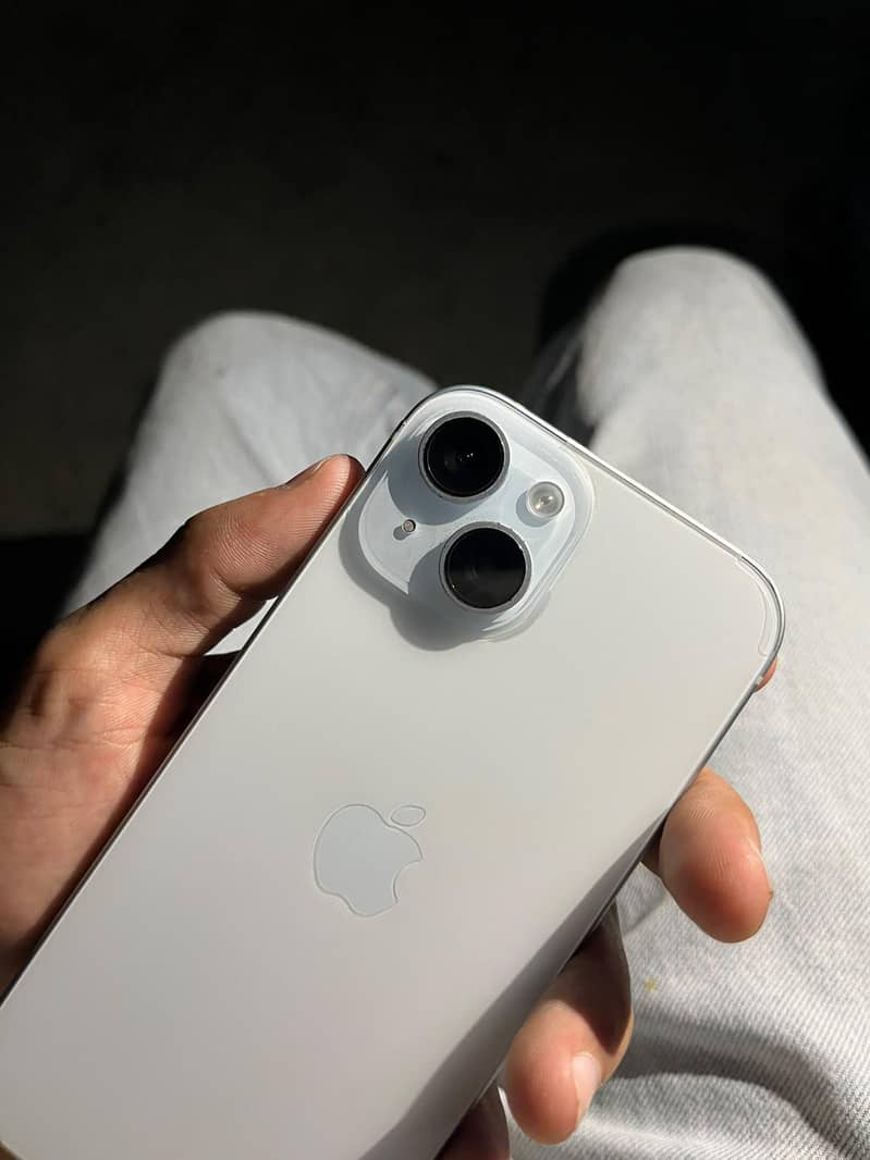Apple iPhone 15 jv 0