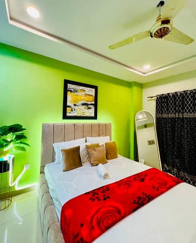 Daily, & Weekly Basis One Bedroom Studio Furnished Luxury Apartments Available For Rent Gulberg greens Islamabad Or Bahria Town Islamabad Luxury Apt Available