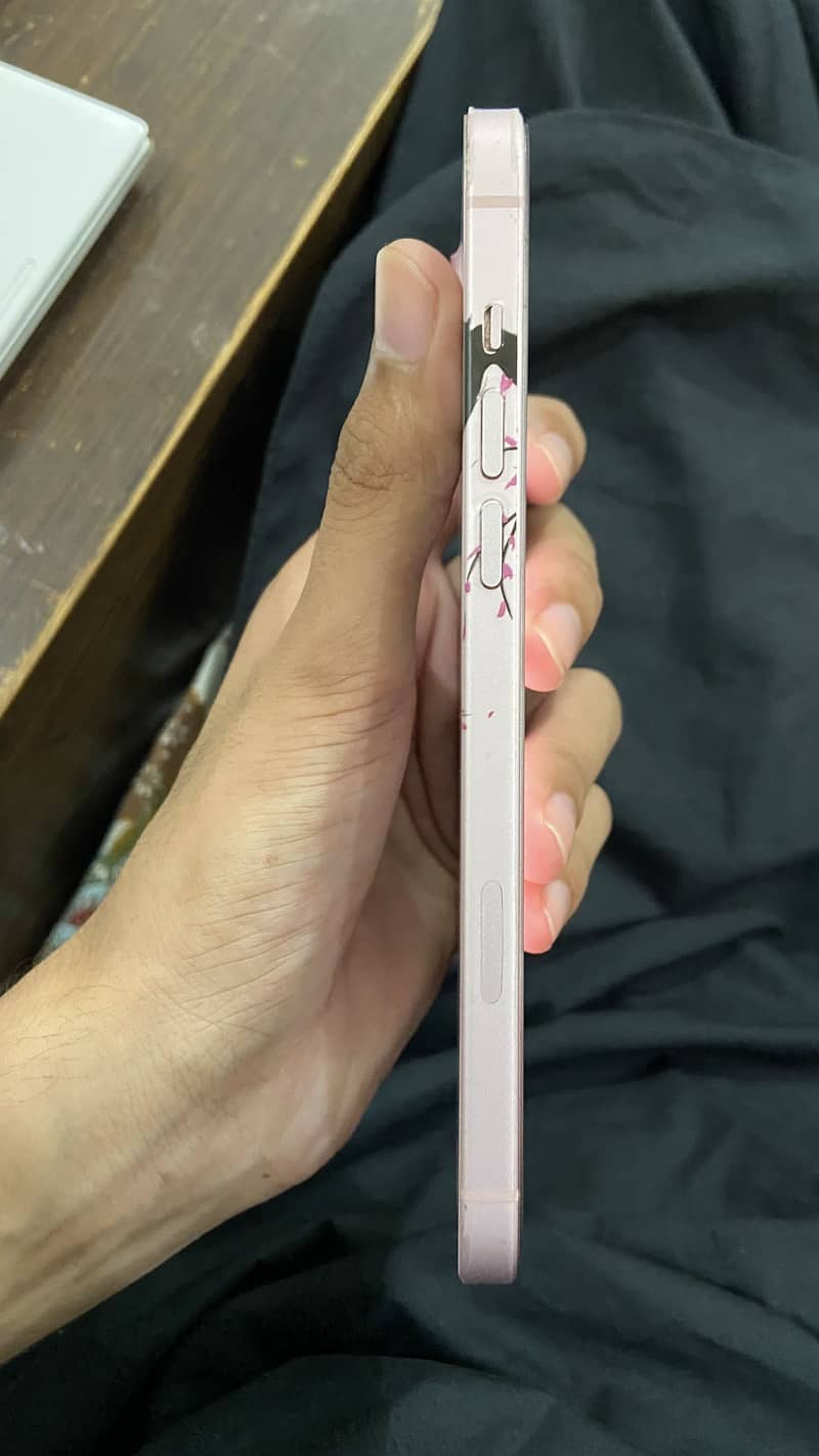 Apple iPhone 15 plus jv 1