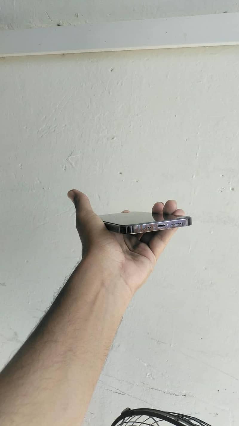 Apple iPhone 14 Pro Max 2