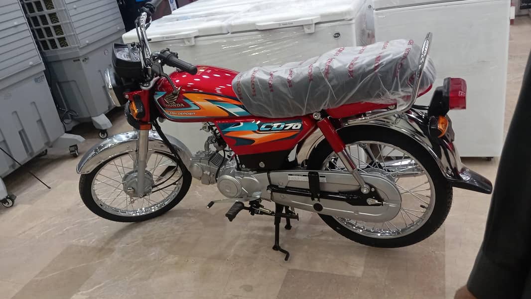 Honda CD70 0