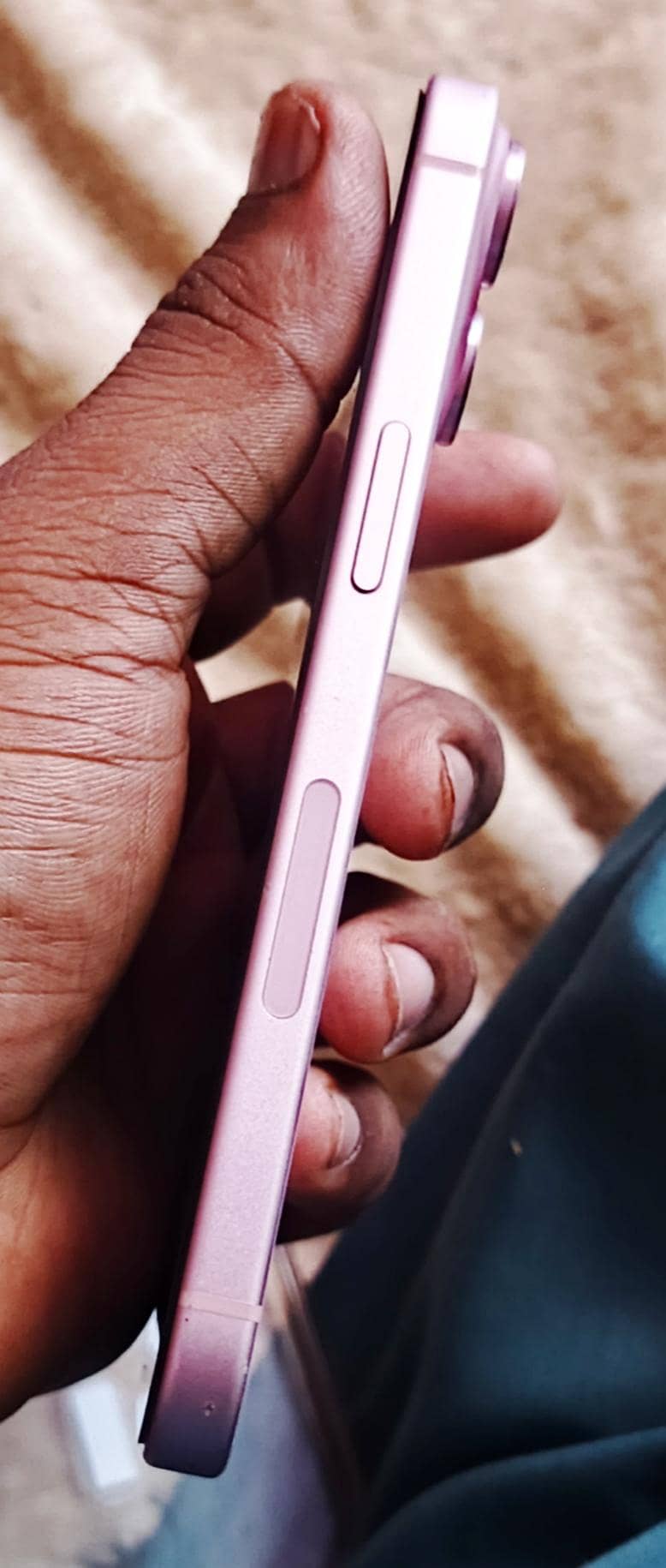 Apple iPhone 15 6