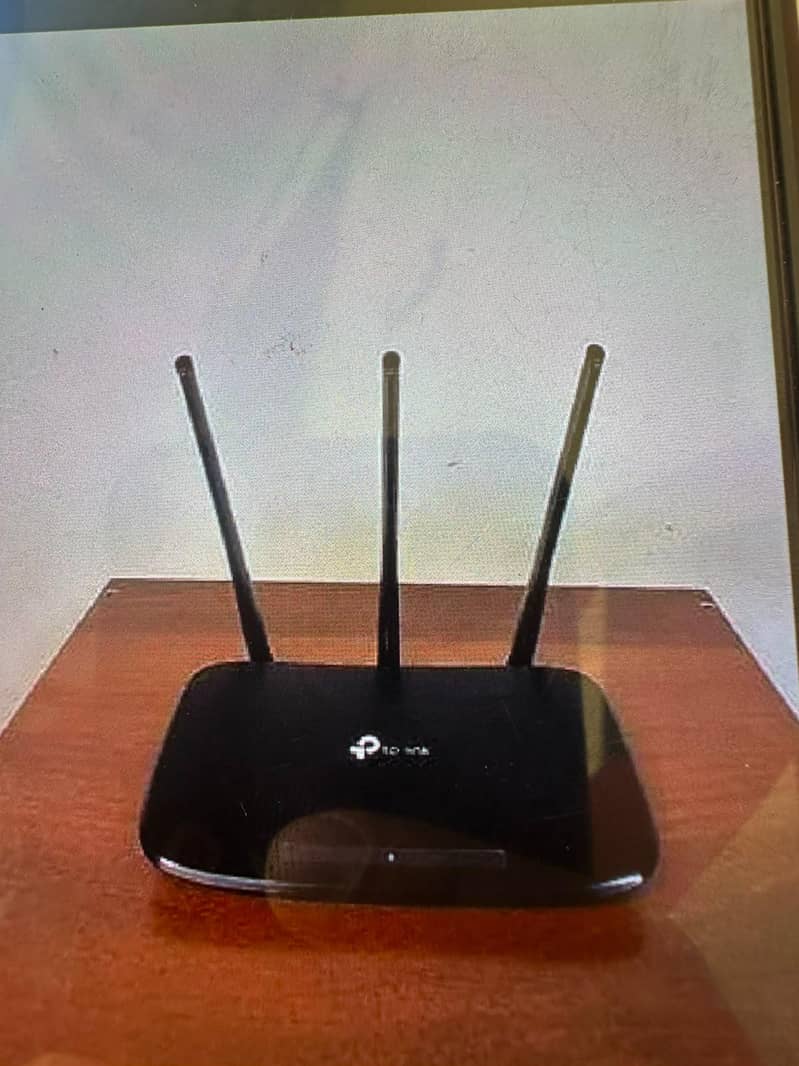 TP-LINK Router 0