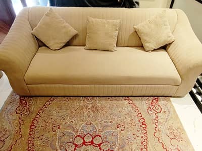 5 Seater Sofa ina beige colour, bouclé material